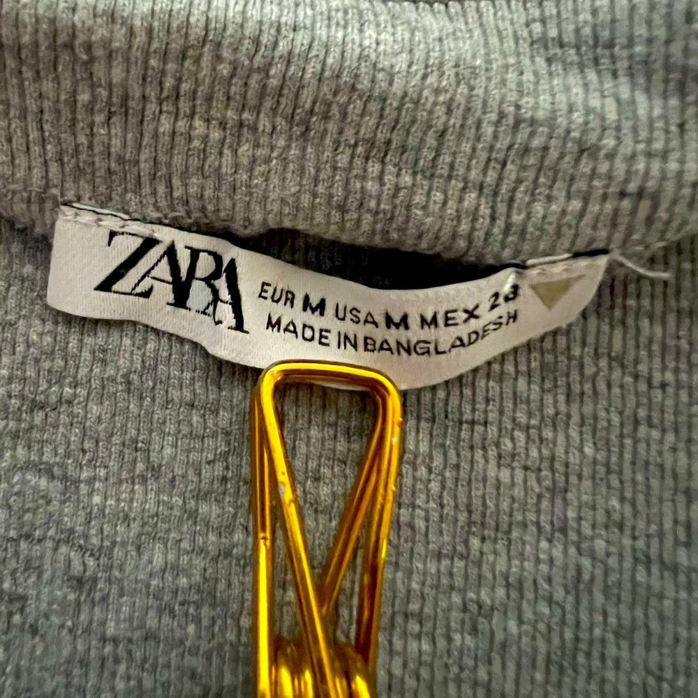 Zara Ribbed Crop Top - Picture 2 of 3
